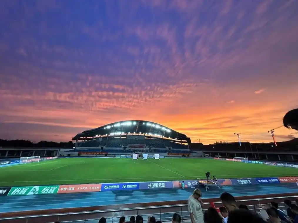 足球直播免费观看直播